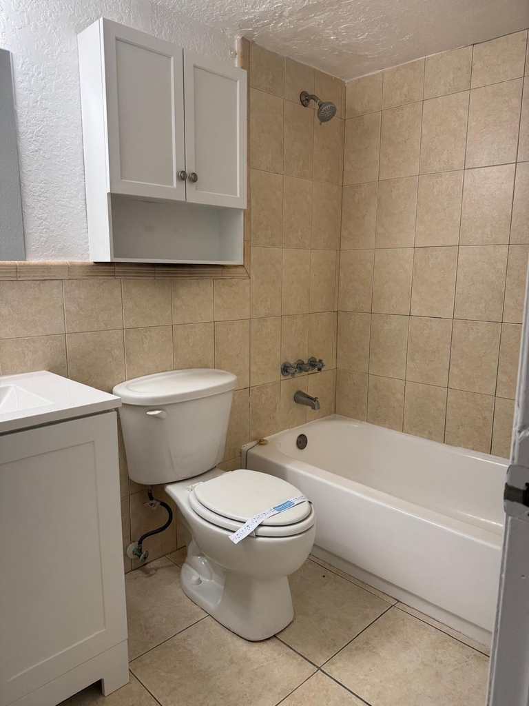 3370 Ne 16th Terrace - Photo 2