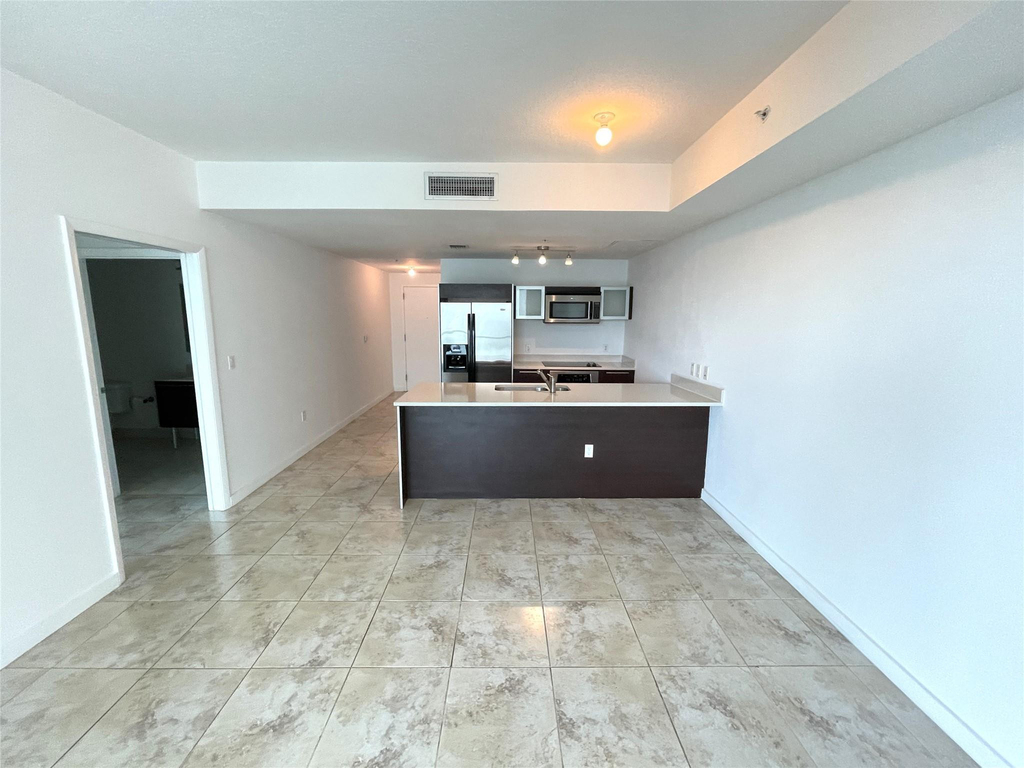 1900 N Bayshore Drive - Photo 2