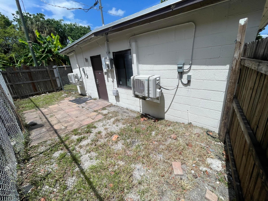 103 Nw 7th Avenue - Photo 6