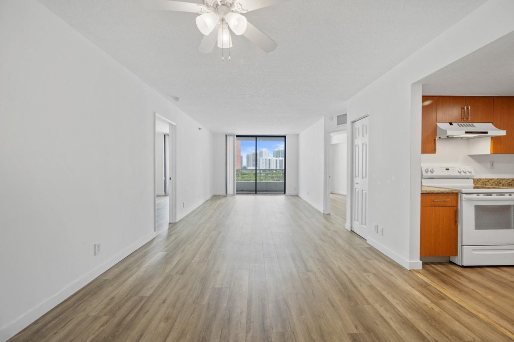 3300 Ne 192nd Street - Photo 16