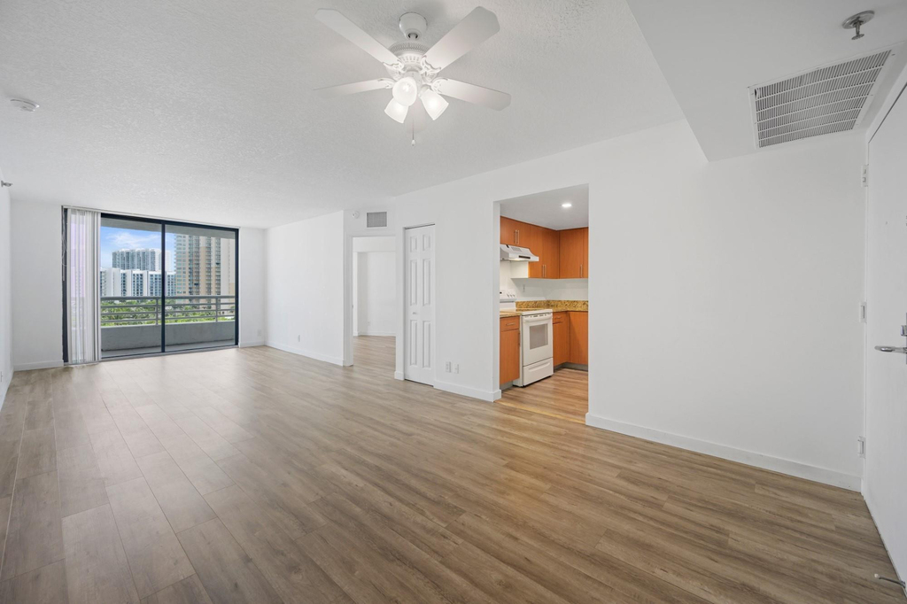 3300 Ne 192nd Street - Photo 18