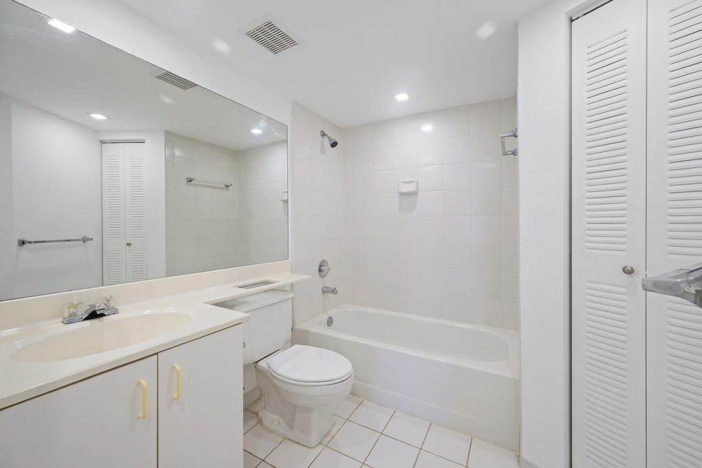 3300 Ne 192nd Street - Photo 9