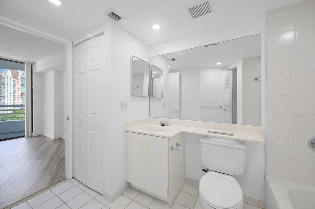 3300 Ne 192nd Street - Photo 8