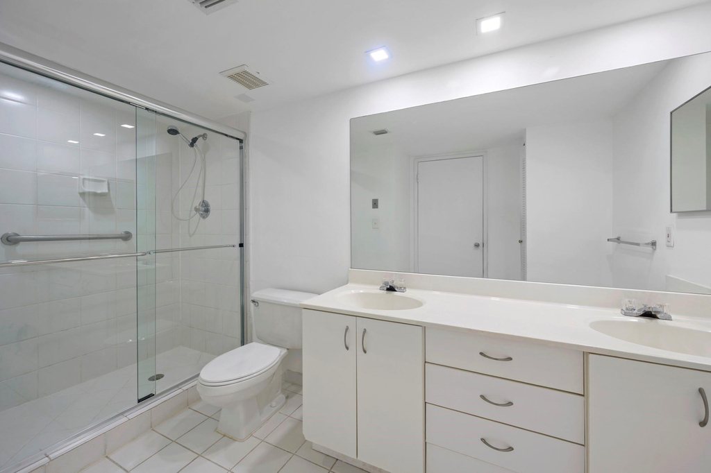 3300 Ne 192nd Street - Photo 4
