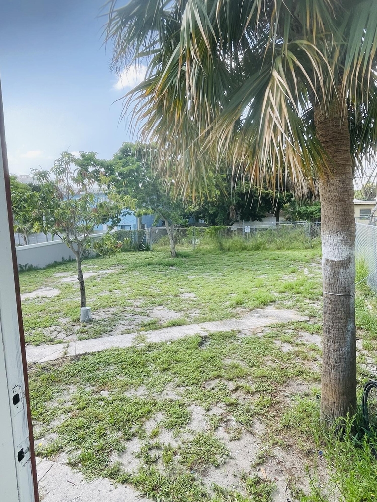 706 7th Street - Photo 16