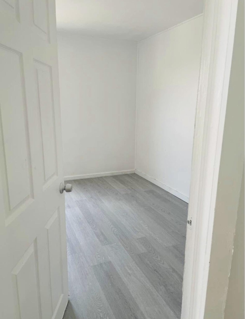 706 7th Street - Photo 4