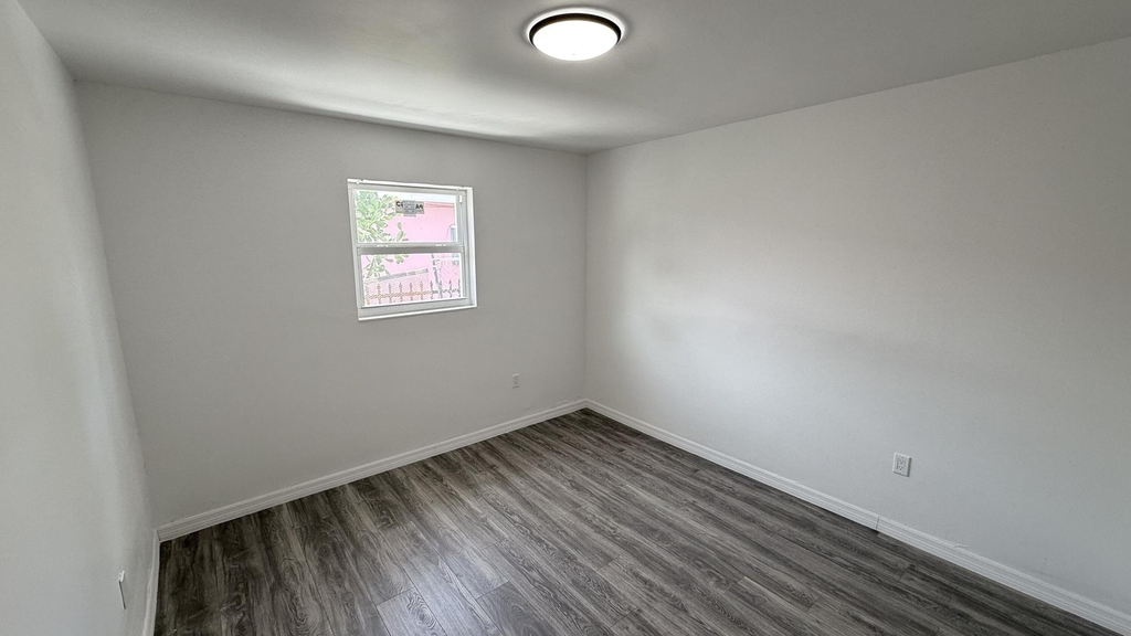 1063 Nw 108th Terrace - Photo 14