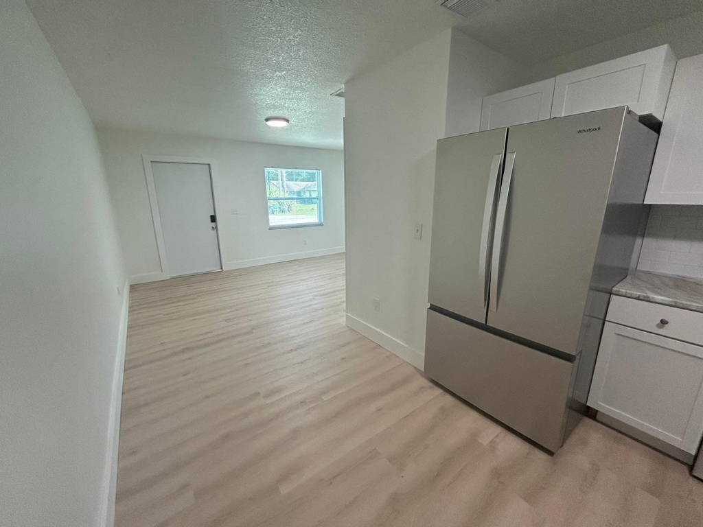 2149 Sibley Avenue - Photo 2