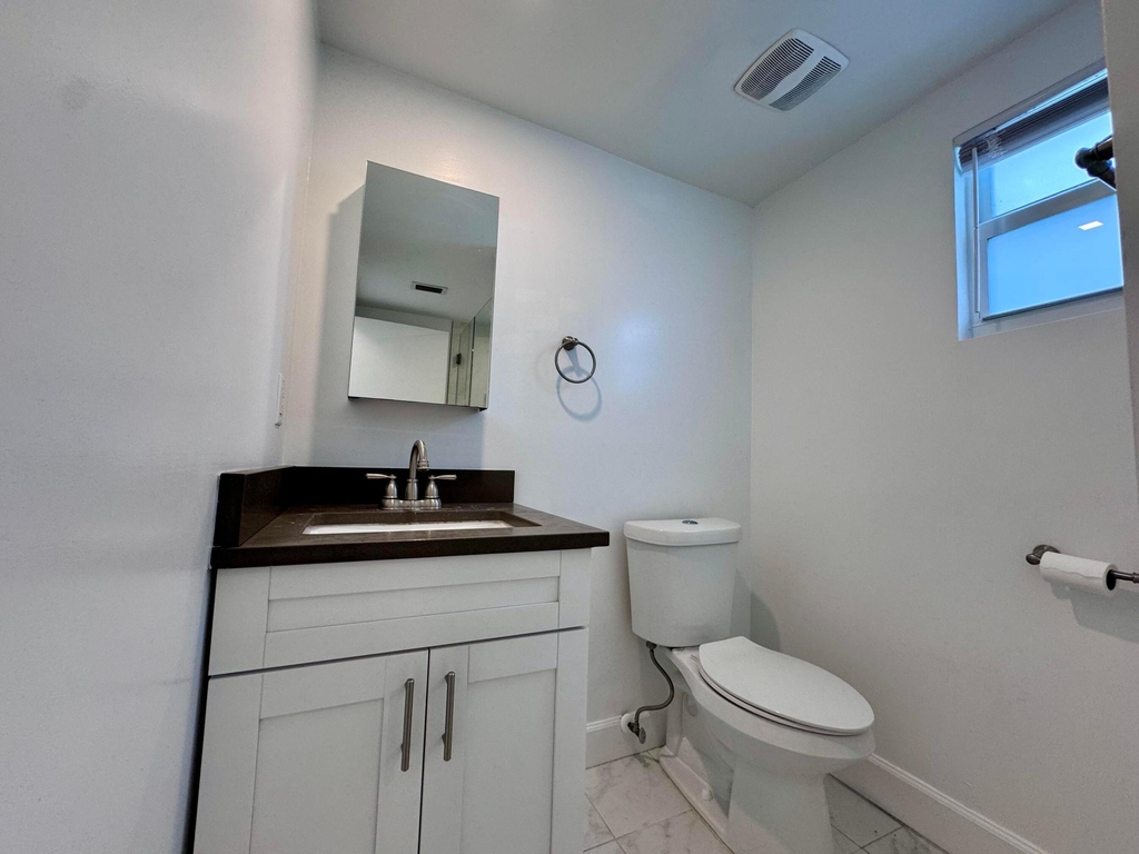102 S K Street - Photo 9