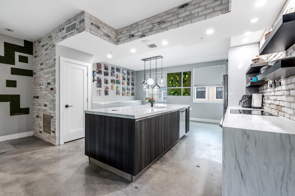 636 Fern Street - Photo 9