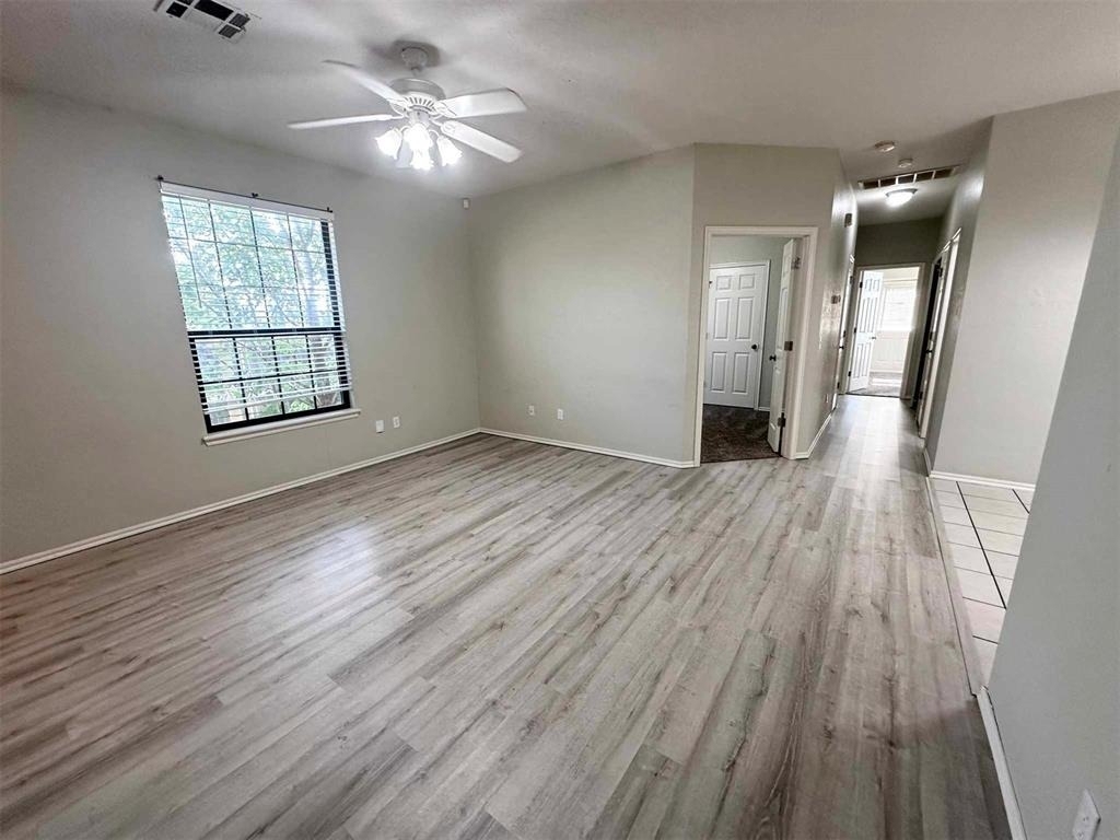 10000 Shadowview Drive - Photo 3