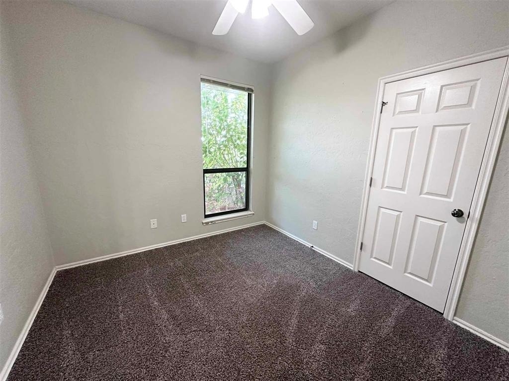 10000 Shadowview Drive - Photo 6