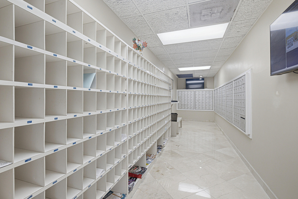 111 N Pompano Beach Boulevard - Photo 25