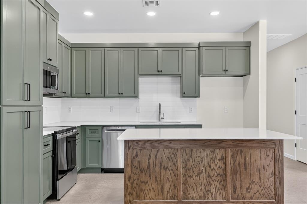 8756 Patriot Drive - Photo 11