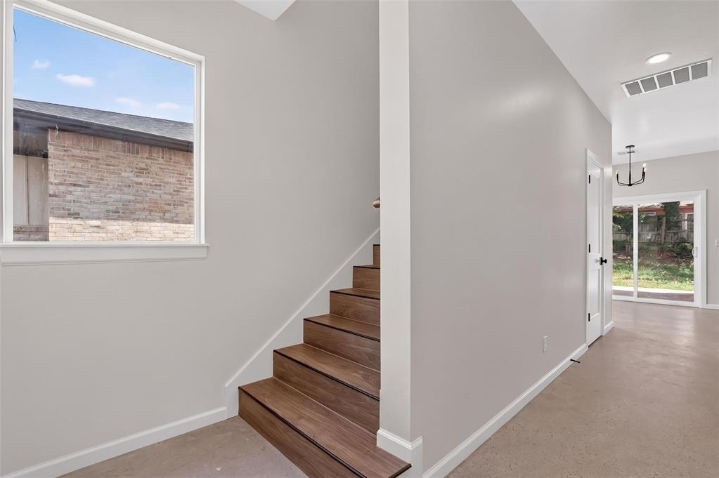 8756 Patriot Drive - Photo 17