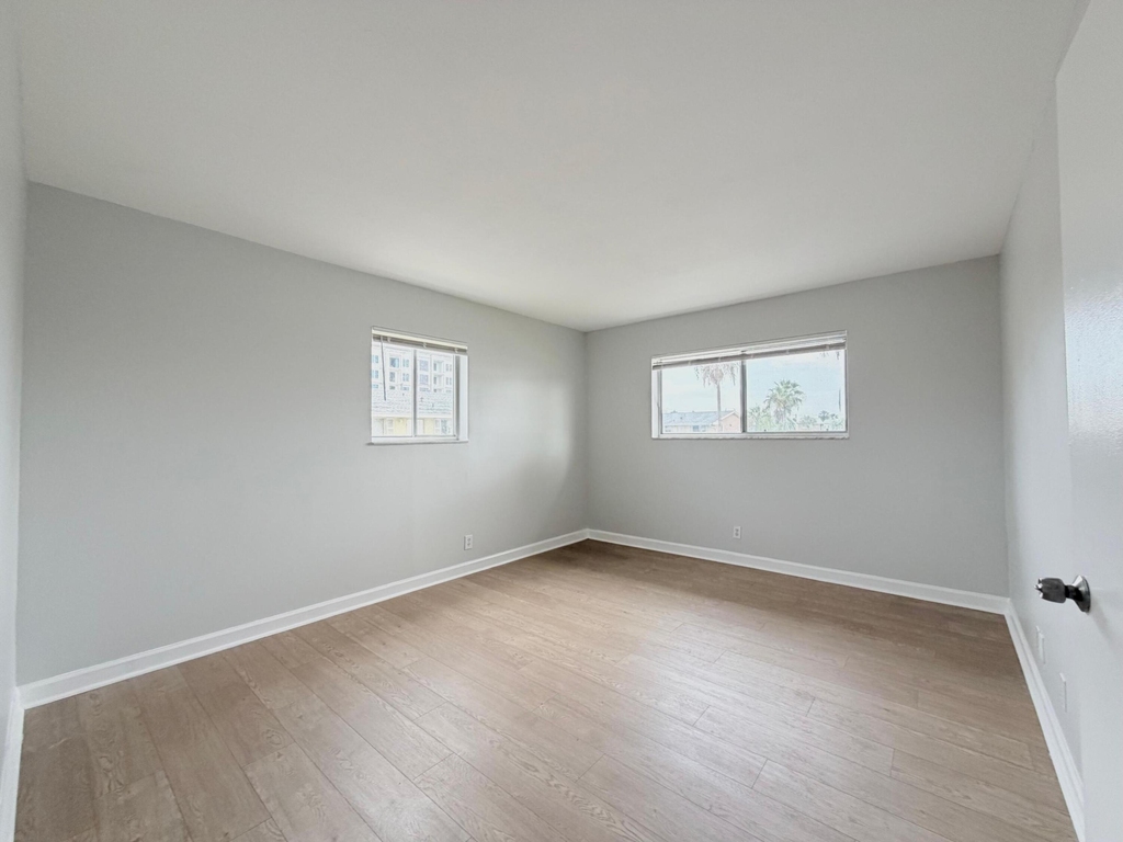1501 Crescent Circle - Photo 11