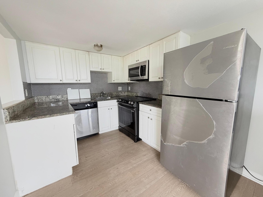 1501 Crescent Circle - Photo 9
