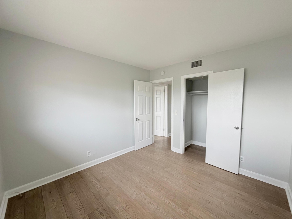 1501 Crescent Circle - Photo 14