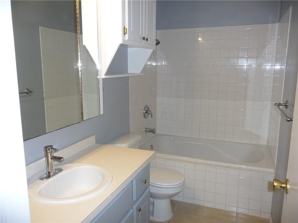 2415 N Truitt Street - Photo 5