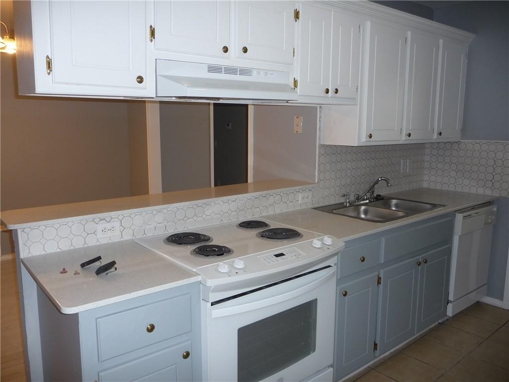 2415 N Truitt Street - Photo 3