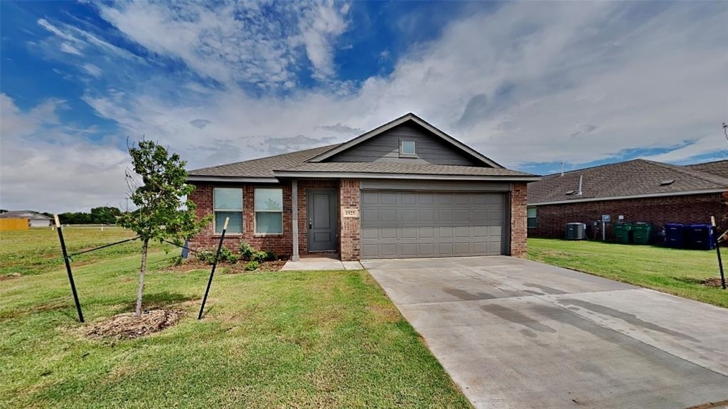1925 Honey Locust Drive - Photo 1