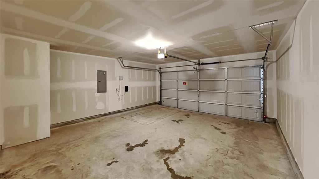 1925 Honey Locust Drive - Photo 14