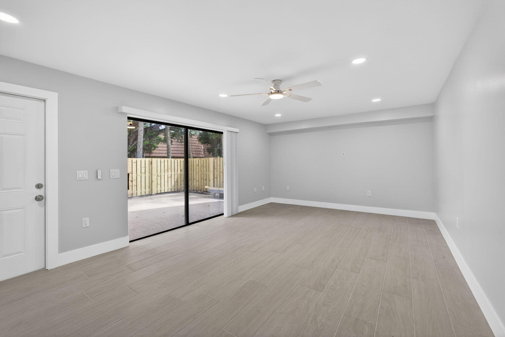 183 Charter Way - Photo 4