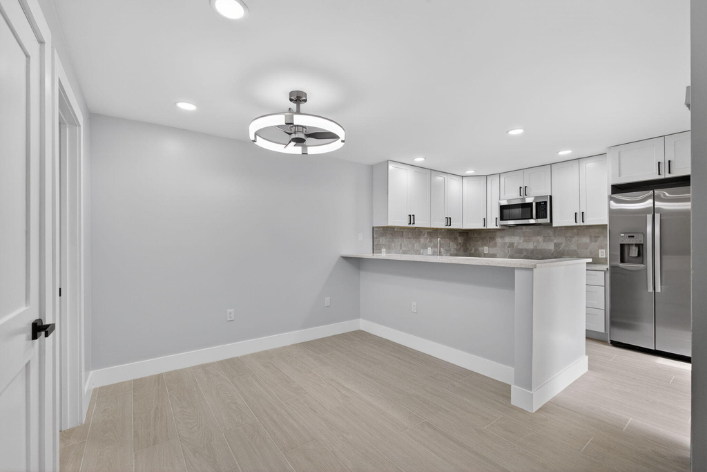 183 Charter Way - Photo 7