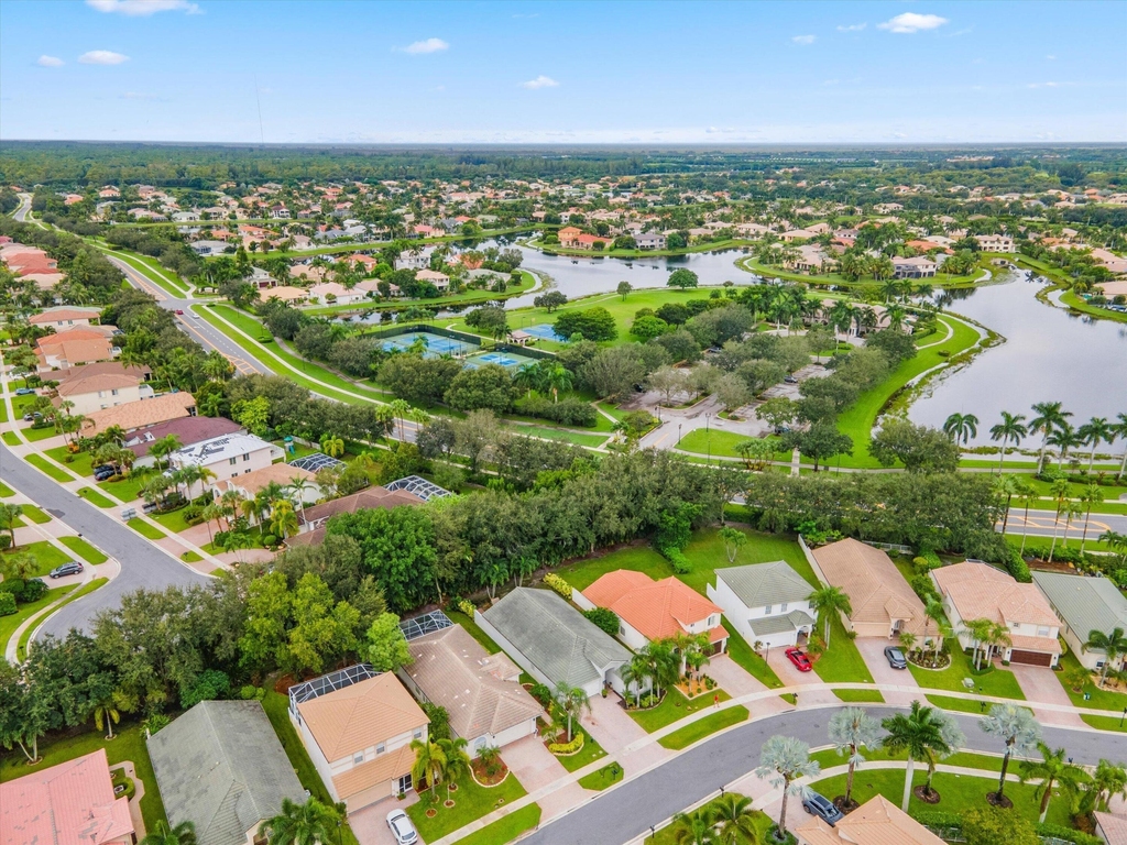 4221 Bluff Harbor Way - Photo 36