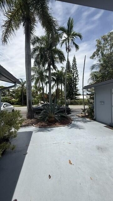 1730 Ne 56th Court - Photo 2