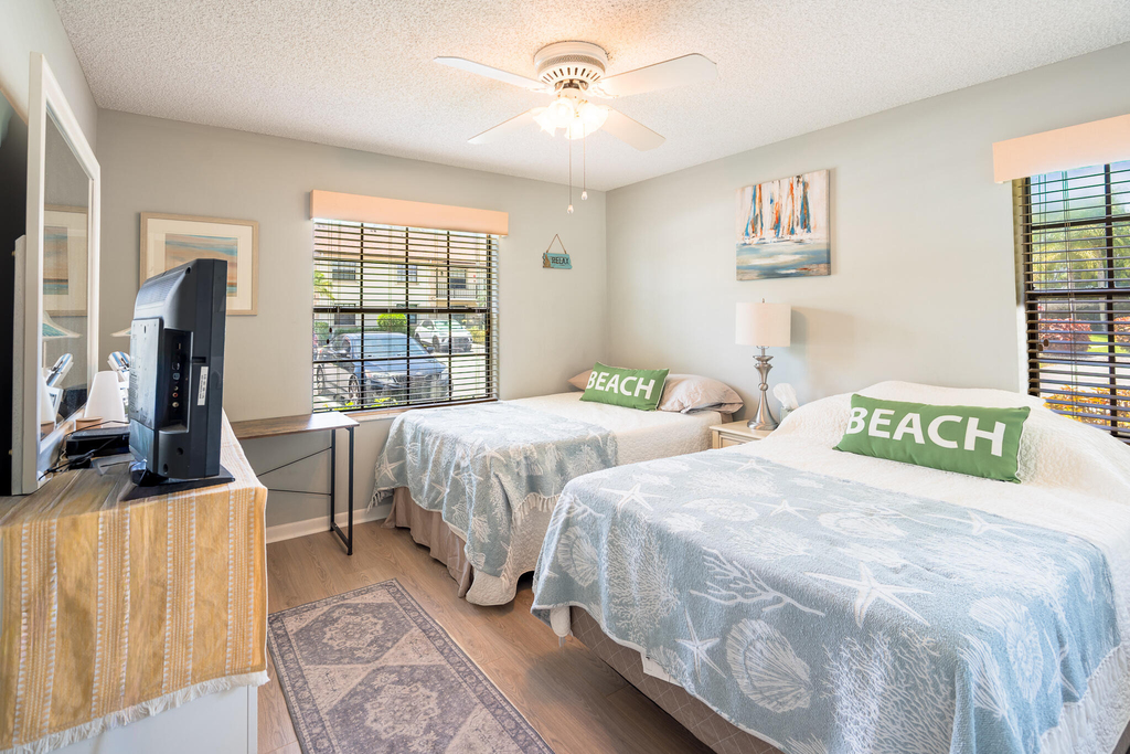 1401 Pinecrest Circle - Photo 3