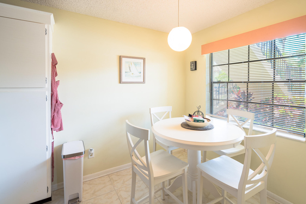 1401 Pinecrest Circle - Photo 5