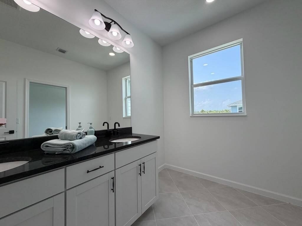4402 Longwood Lake Square - Photo 23