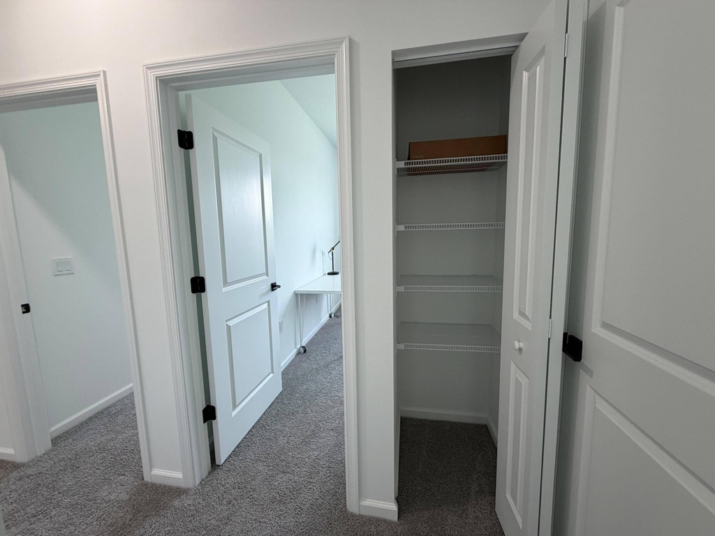 4402 Longwood Lake Square - Photo 16