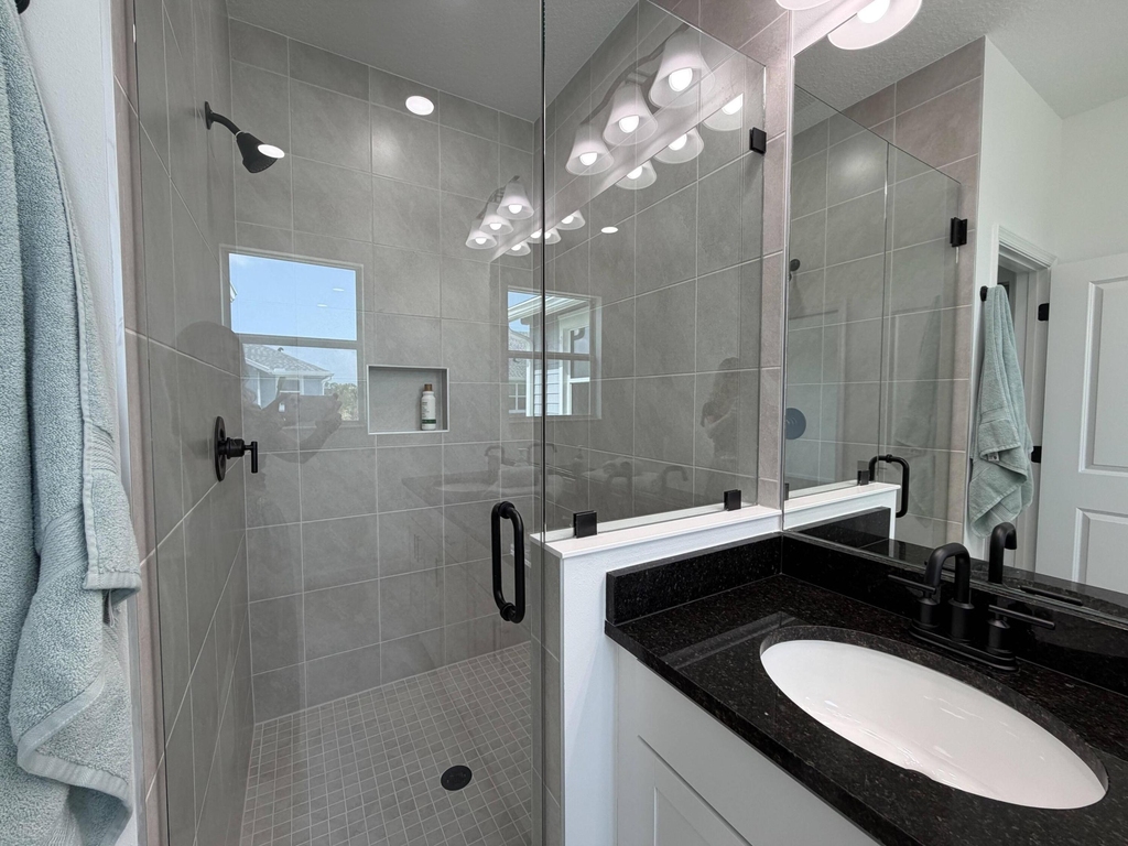 4402 Longwood Lake Square - Photo 25