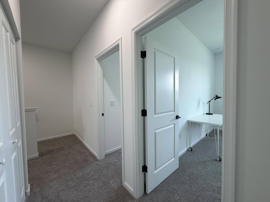 4402 Longwood Lake Square - Photo 17