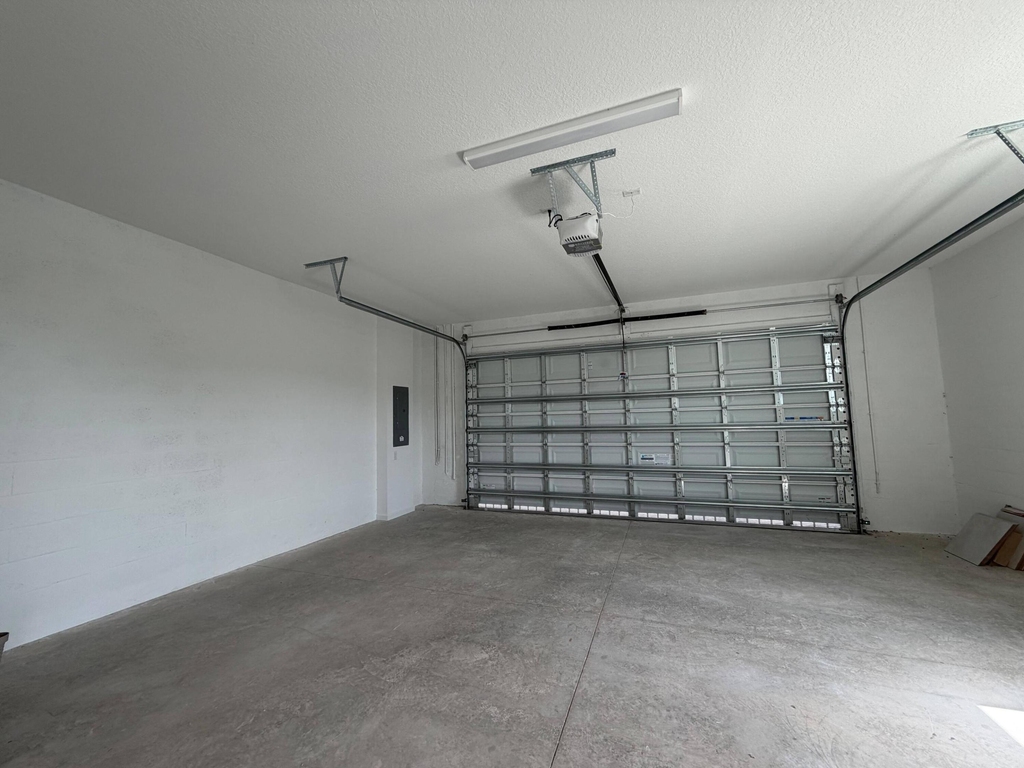 4402 Longwood Lake Square - Photo 47
