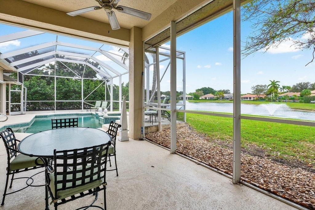 3 Bermuda Lake Drive - Photo 4