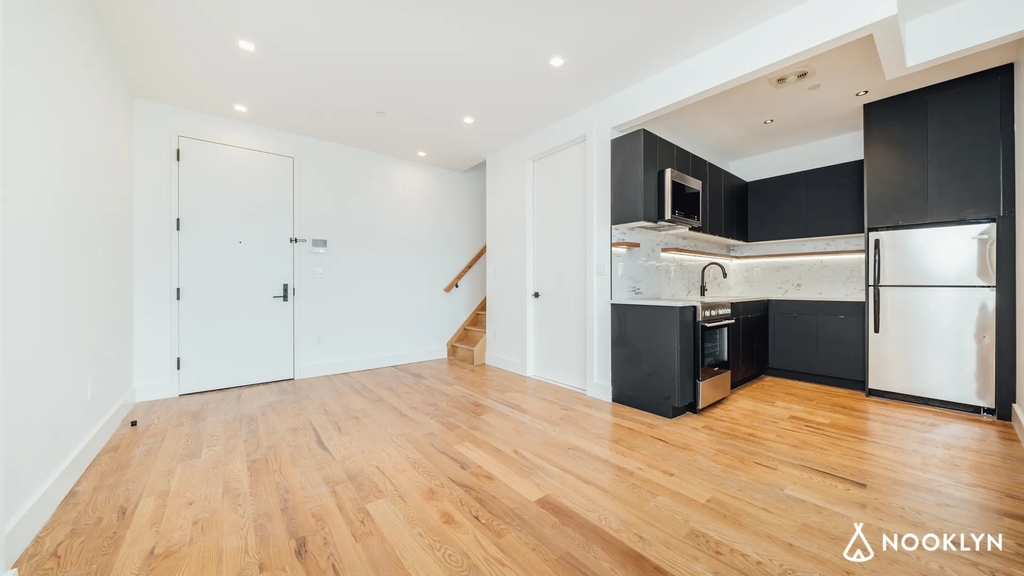1516 Fulton Street - Photo 1