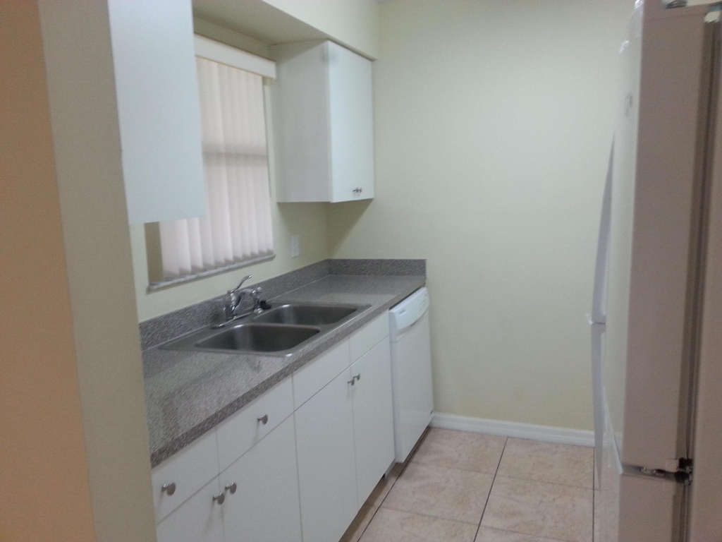 3203 Poolside Drive - Photo 2