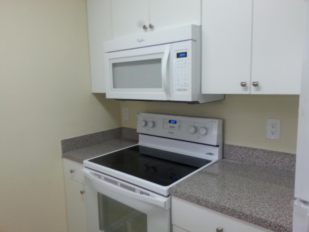 3203 Poolside Drive - Photo 3