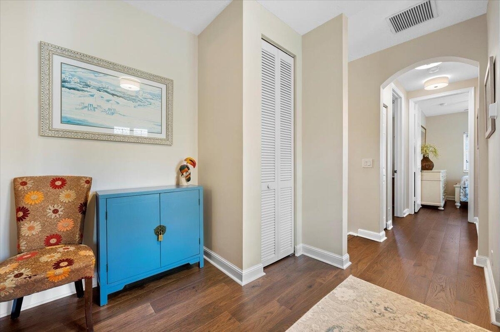 513 Tomahawk Court - Photo 9