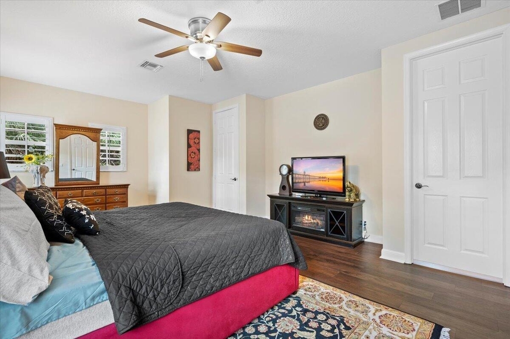 513 Tomahawk Court - Photo 13