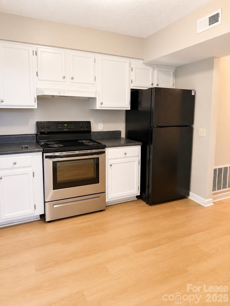6020 Heath Valley Road - Photo 8