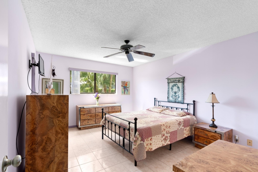 15450 Pembridge Avenue - Photo 8