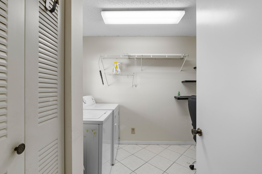 15450 Pembridge Avenue - Photo 14