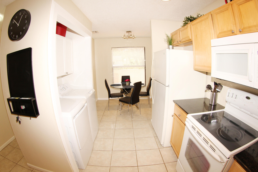 1308 White Pine Drive - Photo 2