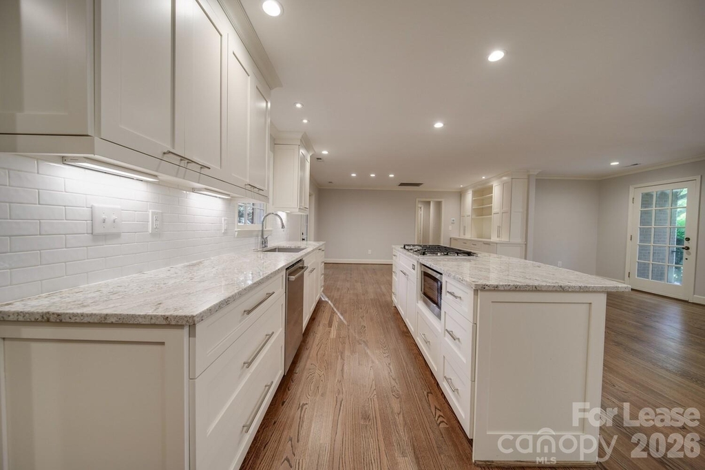6700 Castlegate Drive - Photo 41