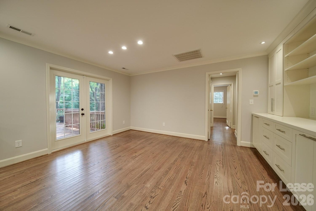 6700 Castlegate Drive - Photo 39