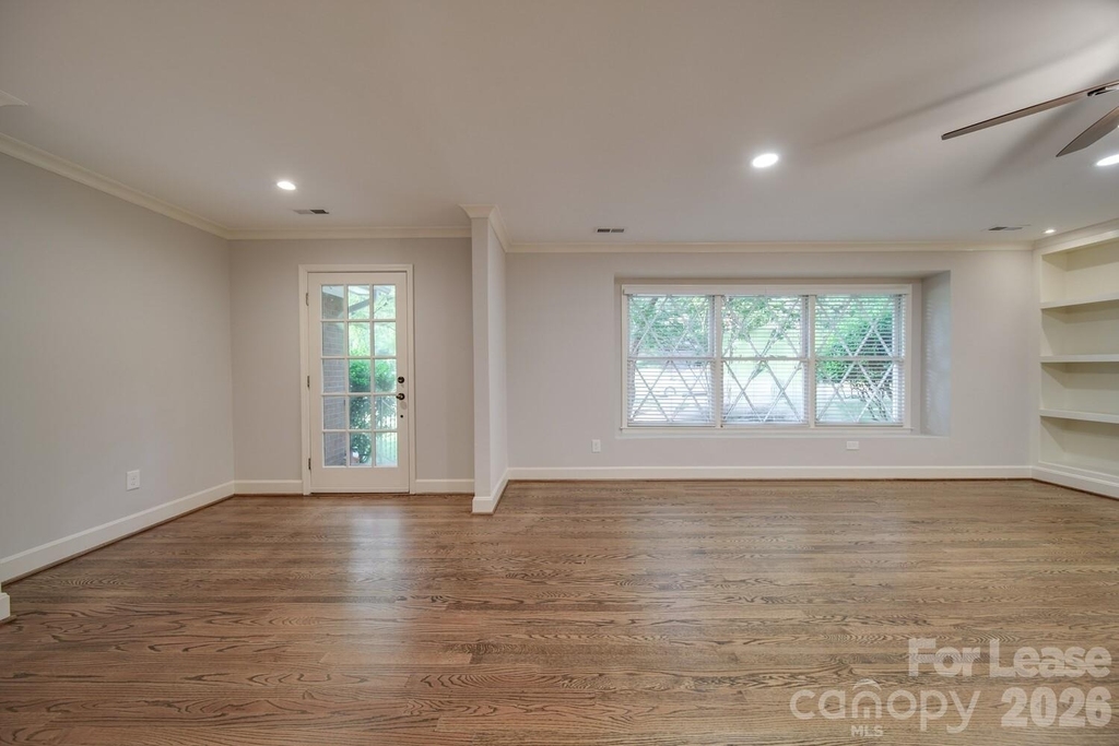 6700 Castlegate Drive - Photo 38